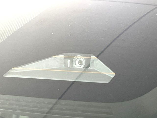 �y�g���^�Z�[�t�e�B�Z���X�z���s���ɑO���̎ԗ�����F�����A�Փ˂������Ȏ��͌x��ƃu���[�L�ŏՓˉ���Ɣ�Q�y�����A�V�X�g�B�����S�Ƀh���C�u�����y���݂��������܂��B