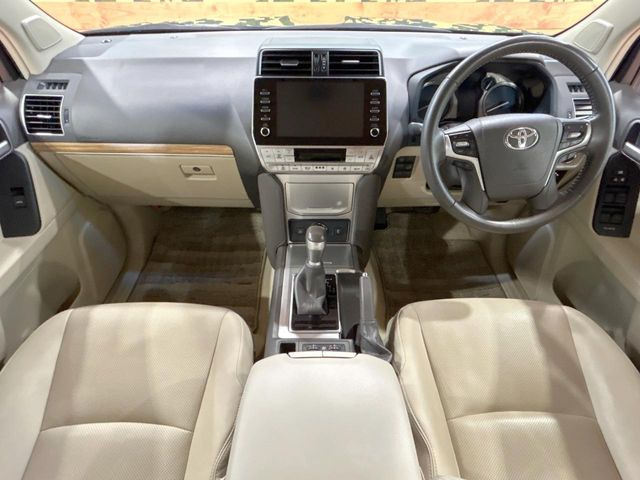 ランドクルーザープラド2.7 TX Lパッケージ マットブラック エディション 4WD