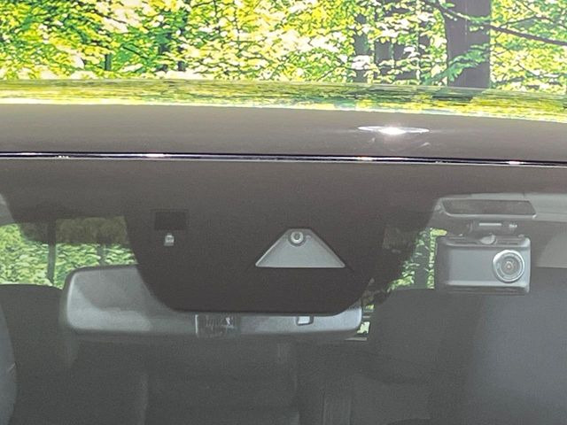 �y�X�}�[�g�V�e�B�u���[�L�T�|�[�g�z�ᑬ���s���ɑO���̎ԗ�����F�����A�Փ˂������Ȏ��͌x��ƃu���[�L�ŏՓˉ���Ɣ�Q�y�����A�V�X�g�B�����S�Ƀh���C�u�����y���݂��������܂��B