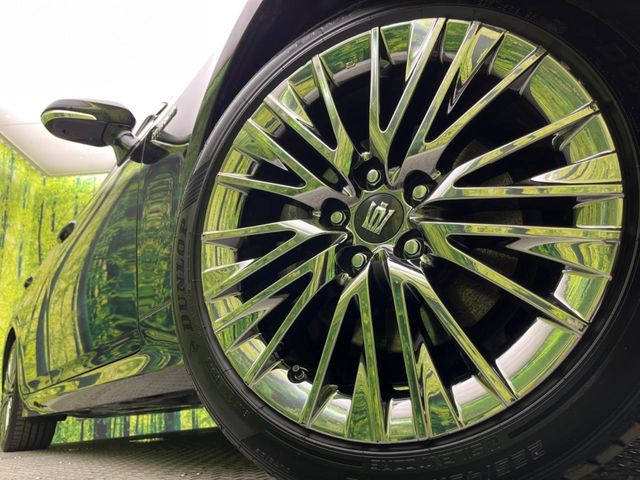 �y�����I�v�V����18�C���`�A���~�z�C�[���z�����I�v�V�����z�C�[���𑕒��B���s���\�̌���ɉ����A�O�ς����X�^�C���b�V���ɂȂ��Ă��܂��B