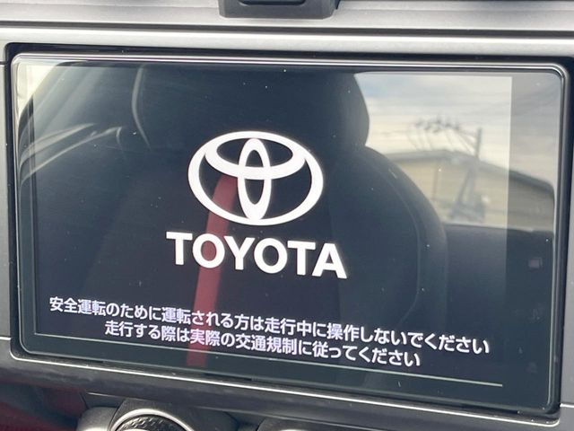 �y9�^�����i�r�z�l�C�̏����i�r�𑕔����Ă���܂��B�i�r�̎g���₷���͂������A�I�[�f�B�I�@�\���[��!�L�����v�◷�s�͂������A�ʋ΂┃�����ȂǕ��i�̃h���C�u���y�����Ȃ�͂���