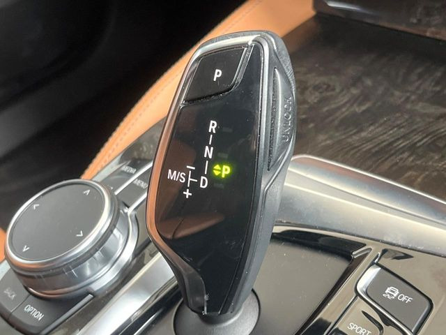 ��MT���[�h�t��AT:�ʏ�͎����ł����Ȃ���ϑ�(�M�A�`�F���W)���h���C�o�[�̑���ɂ���ĈӐ}�I�ɕς�����V�X�e���ł��B����w���i�̃h���C�u�����y���݂��������܂�!