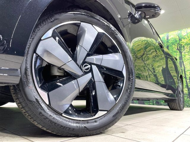 �y����17�C���`�A���~�z�C�[���z�O�ςɃ}�b�`���������A���~�z�C�[���𑕒����Ă���܂��B�e��ЊO�A���~�z�C�[����A�X�^�b�h���X�^�C�����戵�����Ă���܂��B���񂲑��k����������