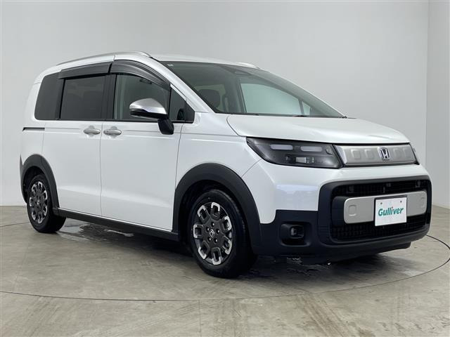 フリード1.5 e:HEV クロスター