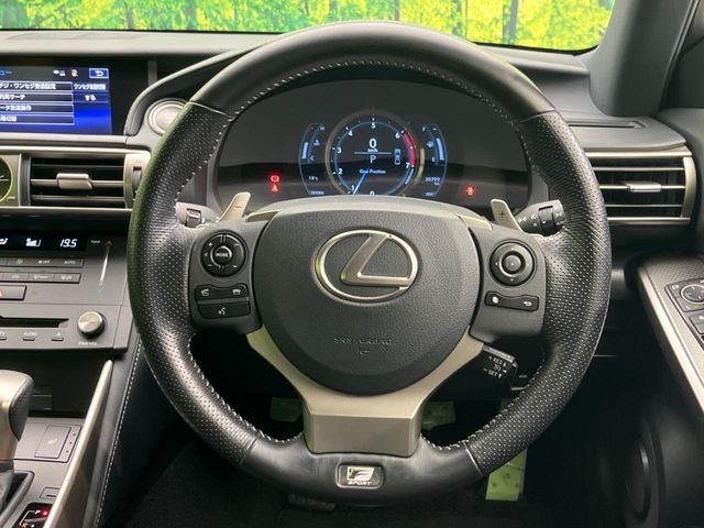 �y�����v�����X�e�A�����O�z�㎿�Ȋv���g�p���邱�ƂŁA��ɂ����������݂ƂĂ��^�]���₷���n���h���ł���