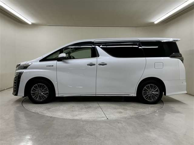 ヴェルファイアハイブリッド 2.5 エグゼクティブ ラウンジ Z E-Four 4WD