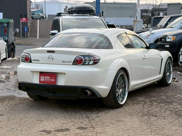 �ʐ^�����ł�OK�BLINE�ŋC�y�ɂ����k�\