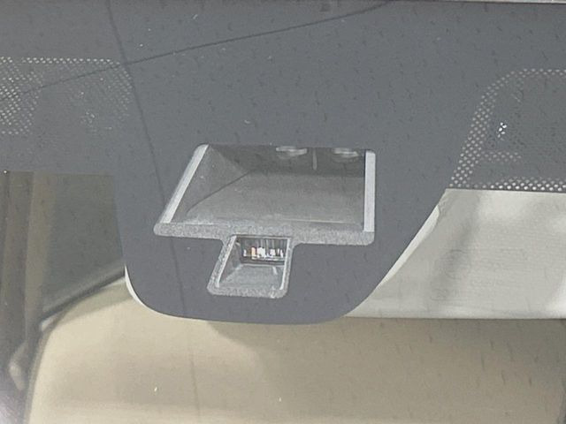 �y�X�Y�L �Z�[�t�e�B�T�|�[�g�z���s���ɑO���̎ԗ�����F�����A�Փ˂������Ȏ��͌x��ƃu���[�L�ŏՓˉ���Ɣ�Q�y�����A�V�X�g�B�����S�Ƀh���C�u�����y���݂��������܂��B