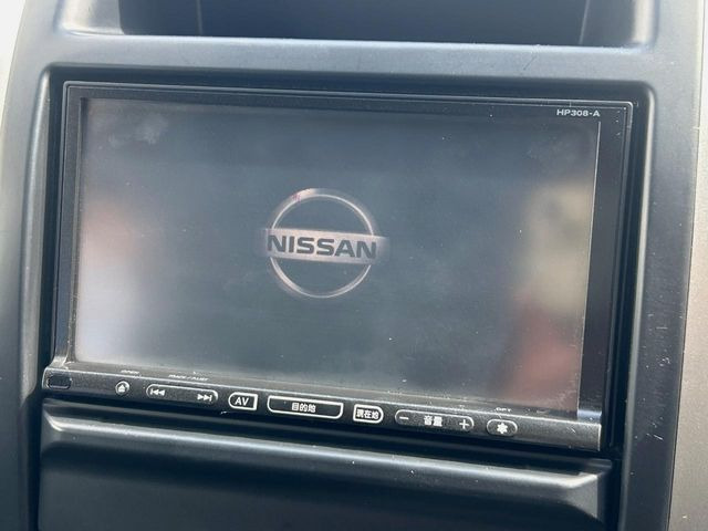 �y�����i�r�z�l�C�̏����i�r�𑕔����Ă���܂��B�i�r�̎g���₷���͂������A�I�[�f�B�I�@�\���[��!�L�����v�◷�s�͂������A�ʋ΂┃�����ȂǕ��i�̃h���C�u���y�����Ȃ�͂���