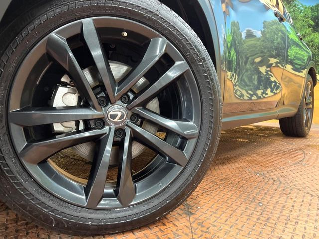 �y�����A���~�z�C�[���z�O�ςɃ}�b�`���������A���~�z�C�[���𑕒����Ă���܂��B�e��ЊO�A���~�z�C�[����A�X�^�b�h���X�^�C�����戵�����Ă���܂��B���񂲑��k����������