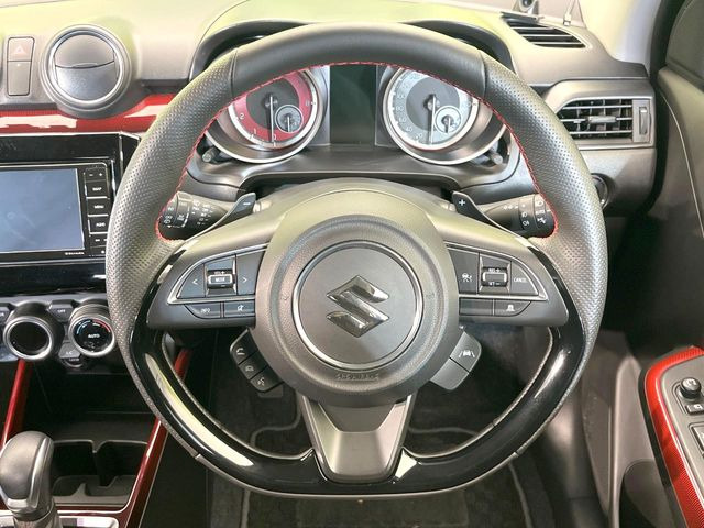 �y�����v�����X�e�A�����O�z�㎿�Ȋv���g�p���邱�ƂŁA��ɂ����������݂ƂĂ��^�]���₷���n���h���ł���