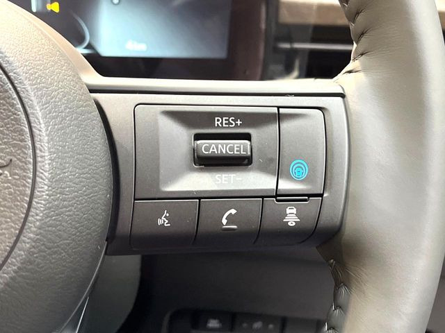 �y�v���p�C���b�g�z�������H�ł̒��������s���y��!!�a�؎��Ə��񑖍s�̃V�[���ŁA�A�N�Z���E�u���[�L�E�X�e�A�����O�������Ő��䂵�A�������^�]�̕��S���y�����Ă���܂���