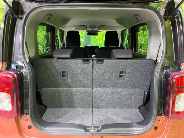 ���i�̂���������ʋ΁A���}���ɏ\���ȉ׎��X�y�[�X���m�ۂ��Ă���܂��B�Z�J���h�V�[�g��|���ƁA�傫�ȉו��̐ύڂ��\�ł���