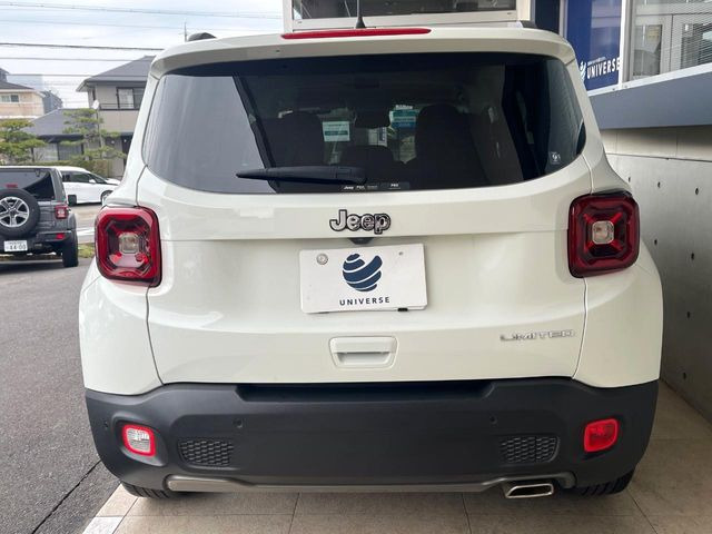 ●無料付帯の保証の他、安心の最長3年・走行無制限保証(有償)をご用意。輸入車を安心してお楽しみいただける様、保証内容も充実はもちろん、無料点検&オイル交換やロードサービスも付帯しております。