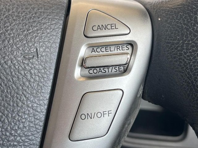 �y�N���[�Y�R���g���[���z�������H�����N���N���s�B�A�N�Z���𗣂��Ă���葬�x�ő��s���ł��A�������^�]���̕��S���y��!�����E�������ȒP�ȃX�C�b�`����Œ����ł��܂��B