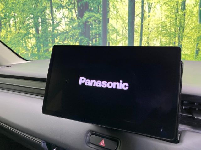 �y�����i�r�z�l�C�̏����i�r�𑕔����Ă���܂��B�i�r�̎g���₷���͂������A�I�[�f�B�I�@�\���[��!�L�����v�◷�s�͂������A�ʋ΂┃�����ȂǕ��i�̃h���C�u���y�����Ȃ�͂���