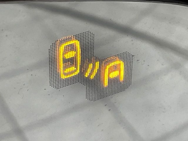 �y�u���C���h�X�|�b�g���j�^�����O�z���s���A�h�A�~���[�̎��p�ɂȂ�₷���ӏ��Ɍ㑱�Ԃ��ڋ߂���ƃT�C�h�~���[�t�߂Ɍx����\���A�h���C�o�[�ɒ��ӊ��N�����Ă���܂��B