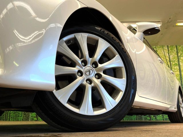 �y�����A���~�z�C�[���z�O�ςɃ}�b�`���������A���~�z�C�[���𑕒����Ă���܂��B�e��ЊO�A���~�z�C�[����A�X�^�b�h���X�^�C�����戵�����Ă���܂��B���񂲑��k����������