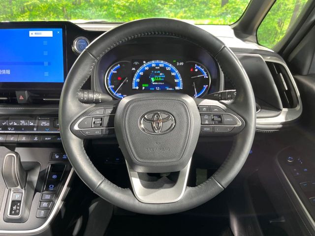 �y�����v�����X�e�A�����O�z�㎿�Ȋv���g�p���邱�ƂŁA��ɂ����������݂ƂĂ��^�]���₷���n���h���ł���