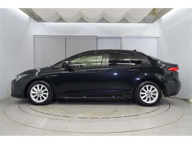 カローラ1.8 ハイブリッド S