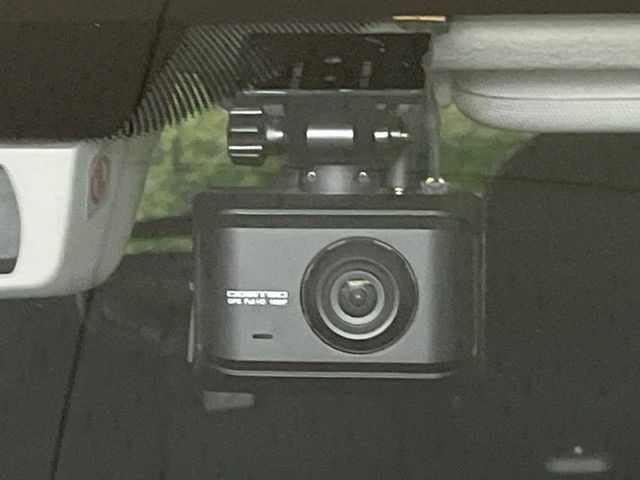 �y�h���C�u���R�[�_�[�z�h���C�u���R�[�_�[����!���s���͂������A������^�]�⎖�̂ɑ��������ہA�f���ŋL�^���A����̃��X�N�ɔ����܂��B���L�^�pSD�J�[�h�͂��q�l�����g�ł��������������K�v������܂��B