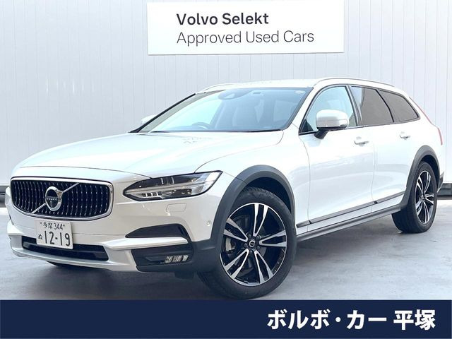 V90クロスカントリーD4 AWD プロ ディーゼル 4WD