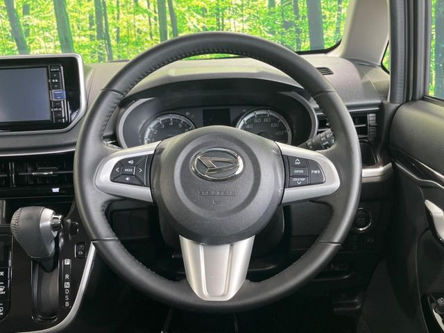 �y�����v�����X�e�A�����O�z�㎿�Ȋv���g�p���邱�ƂŁA��ɂ����������݂ƂĂ��^�]���₷���n���h���ł���