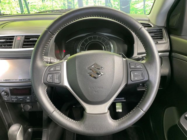 �y�����v�����X�e�A�����O�z�㎿�Ȋv���g�p���邱�ƂŁA��ɂ����������݂ƂĂ��^�]���₷���n���h���ł���