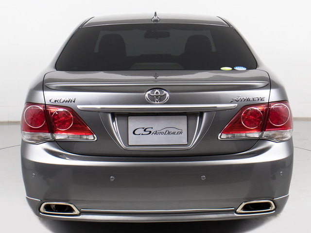 フルエアロが装着されています!お好みはいかがですか?今付いているデザイン以外にも、各ブランドのエアロを格安にてお取付け出来ます!又、エアロを外してノーマル状態にする事も出来ます!!