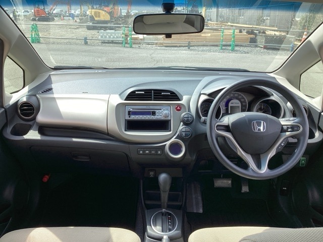 フィットハイブリッド1.3 スマートセレクション