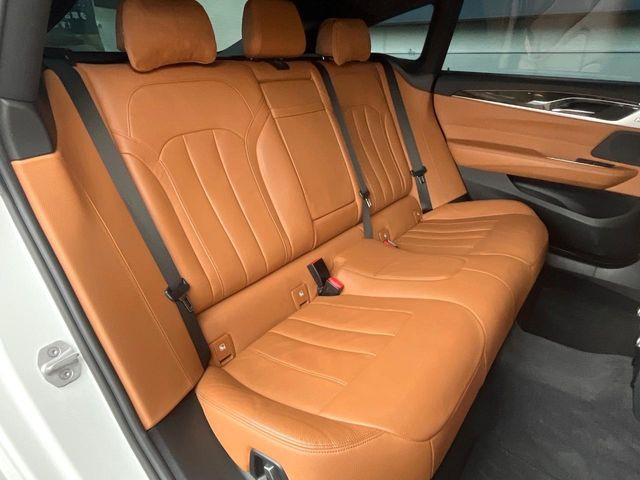 ���㕔���Ȃ��C�ɂȂ�悤�ȃL�Y�E�����ւ��蓙�A�傫�ȃ_���[�W�͂Ȃ��A�ǍD�ȏ�Ԃł��B