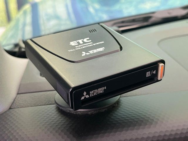 【ETC】高速道路の料金所をストレスなく通過!話題のスポットやサービスエリアに多い「スマートIC」利用時は必須のアイテムです。当店でセットアップを実施、ご納車当日からすぐにご利用いただけます!