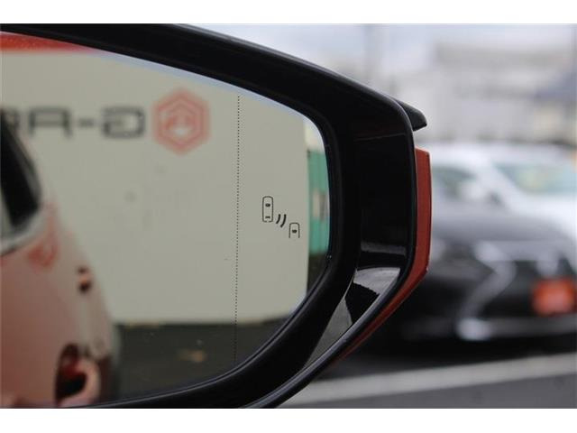 いざというときに頼れる最長3年の長期保証もご用意しております。困った時に安心してお使いいただけるように、免責金や工賃のお客様負担もございません。ご不明な点がございましたらスタッフまでお問い合わせくださ