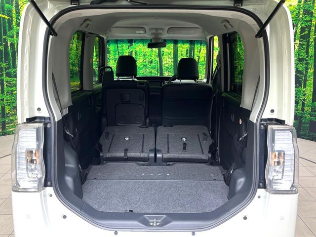 ���i�̂���������ʋ΁A���}���ɏ\���ȉ׎��X�y�[�X���m�ۂ��Ă���܂��B�Z�J���h�V�[�g��|���ƁA�傫�ȉו��̐ύڂ��\�ł���