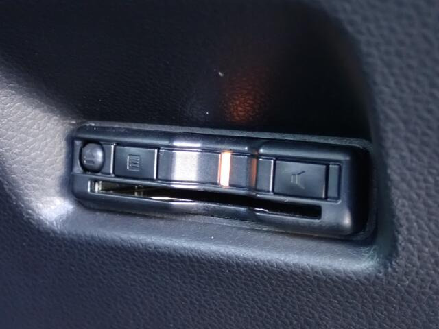 ETC���ڂł��B�L�����H�̗������Œ�Ԃ��鎖�Ȃ��X���[�Y�ɒʉ߂ł��܂��B