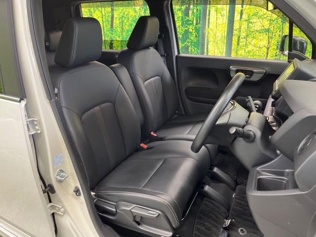 �y���烌�U�[�V�[�g�z����̂ӂ���肪�e�ՂŃ����e�i���X�����ȒP�ȁA�@�\���ɗD��鍇����v���̗p�����㎿�ȃV�[�g�ł��B����S�n���悭�A���������ӂ��S�n�ǂ��ԓ���Ԃ����o���Ă���܂��B