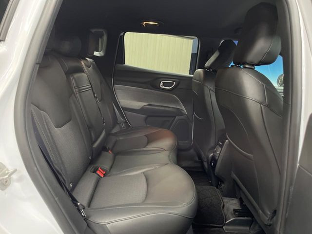 ���㕔���Ȃ��C�ɂȂ�悤�ȃL�Y�E�����ւ��蓙�A�傫�ȃ_���[�W�͂Ȃ��A�ǍD�ȏ�Ԃł��B