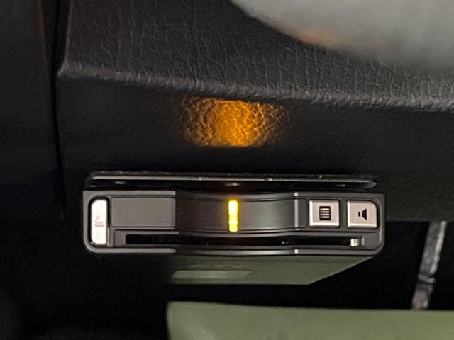 【ETC】高速道路の料金所をストレスなく通過!話題のスポットやサービスエリアに多い「スマートIC」利用時は必須のアイテムです。当店でセットアップを実施、ご納車当日からすぐにご利用いただけます!