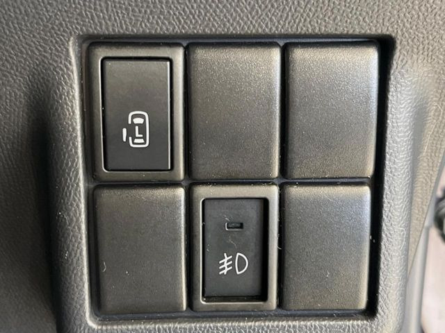 �y�p���[�X���C�h�h�A�z�X�}�[�g�L�[��^�]�Ȃ̃X�C�b�`�ŃX���C�h�h�A�̊J���\���d��������͂����ăh�A���J����K�v�������A���������q�l�ł��A�d���ו��������Ă��鎞�����N�ɊJ���߂ł��܂���