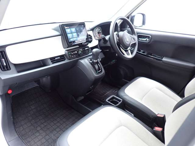 ☆納車後は担当営業から定期的にご連絡を入れさせていただきます。お車を順調に意お乗りいただけているか、お困りのことはないか、担当営業を中心に、アフターフォローをさせていただきます☆