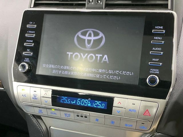 �y���[�J�[�����i�r�z�C���e���A�ɗn�����ރX�^�C���b�V���ȁu��p�݌v�v���[�J�[�i�r�𑕔��􎋔F���⑀�쐫�ȂǊ�{���\�ɂ��D��A���㎿�ȃJ�[���C�t�����y���݂��������܂��B