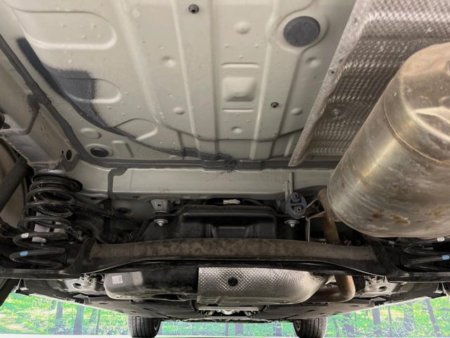 下回りがきれいなうちに、防錆加工の施工がオススメ。降雪地域はもちろん、沿岸部にお住いの方や、趣味でマリン・ウィンタースポーツをされる方にご好評いただいております。