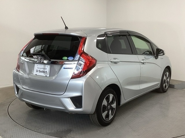 フィット1.5 ハイブリッド Fパッケージ