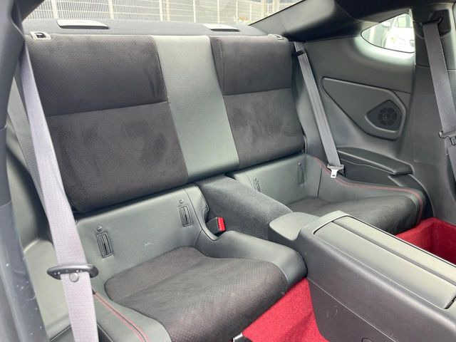 �㕔���Ȃ��C�ɂȂ�悤�ȃL�Y�E�����ւ��蓙�A�傫�ȃ_���[�W�͂Ȃ��A�ǍD�ȏ�Ԃł��B