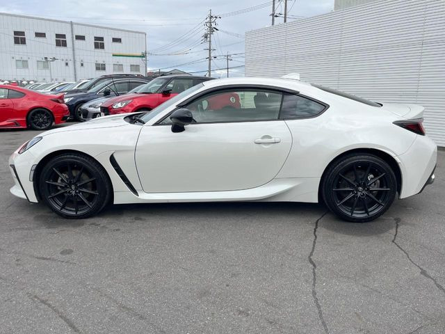 �������x�̃K���X�疌�ŝ����͂������A�㎿�ȃc���E����������B���O����_���J�����؂Ȉ��Ԃ�ی삵�A�F�����E�򉻂�h�~�B�u�e�X�v���b�V���R�[�g�v�A�u�e�v���~�b�T�R�[�g�v���炨�I�т��������܂��B