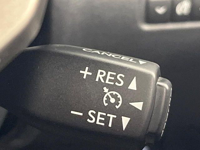 �y�N���[�Y�R���g���[���z�������H�����N���N���s�B�A�N�Z���𗣂��Ă���葬�x�ő��s���ł��A�������^�]���̕��S���y��!�����E�������ȒP�ȃX�C�b�`����Œ����ł��܂��B