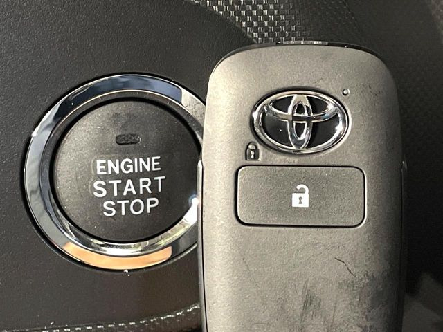 �y�X�}�[�g�L�[�z�J�o����|�P�b�g�ɓ��ꂽ�܂܂ł��h�A�̎{���E�������\�ȃX�}�[�g�L�[�𑕔��B�G���W���̃I���E�I�t�����J�M�����o���K�v����������Ƃ��Ă��֗��ł���