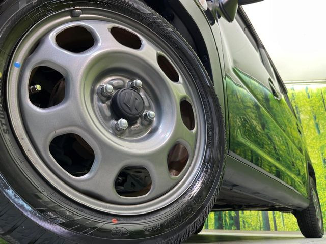 �y����15�C���`�A���~�z�C�[���z�O�ςɃ}�b�`���������A���~�z�C�[���𑕒����Ă���܂��B�e��ЊO�A���~�z�C�[����A�X�^�b�h���X�^�C�����戵�����Ă���܂��B���񂲑��k����������