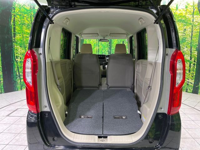 ���i�̂���������ʋ΁A���}���ɏ\���ȉ׎��X�y�[�X���m�ۂ��Ă���܂��B�Z�J���h�V�[�g��|���ƁA�傫�ȉו��̐ύڂ��\�ł���