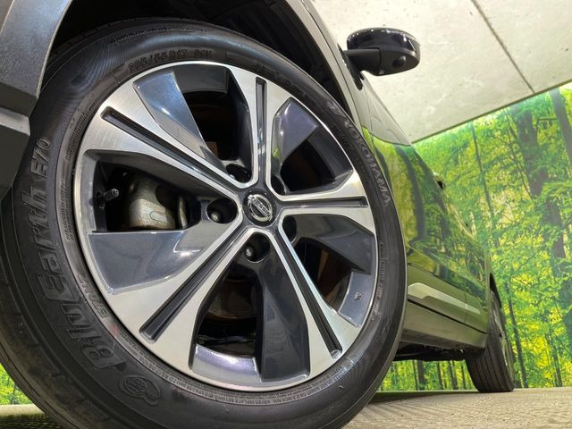 �y����17�C���`�A���~�z�C�[���z�O�ςɃ}�b�`���������A���~�z�C�[���𑕒����Ă���܂��B�e��ЊO�A���~�z�C�[����A�X�^�b�h���X�^�C�����戵�����Ă���܂��B���񂲑��k����������